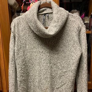 Turtle Neck Knit Sweater 🐢